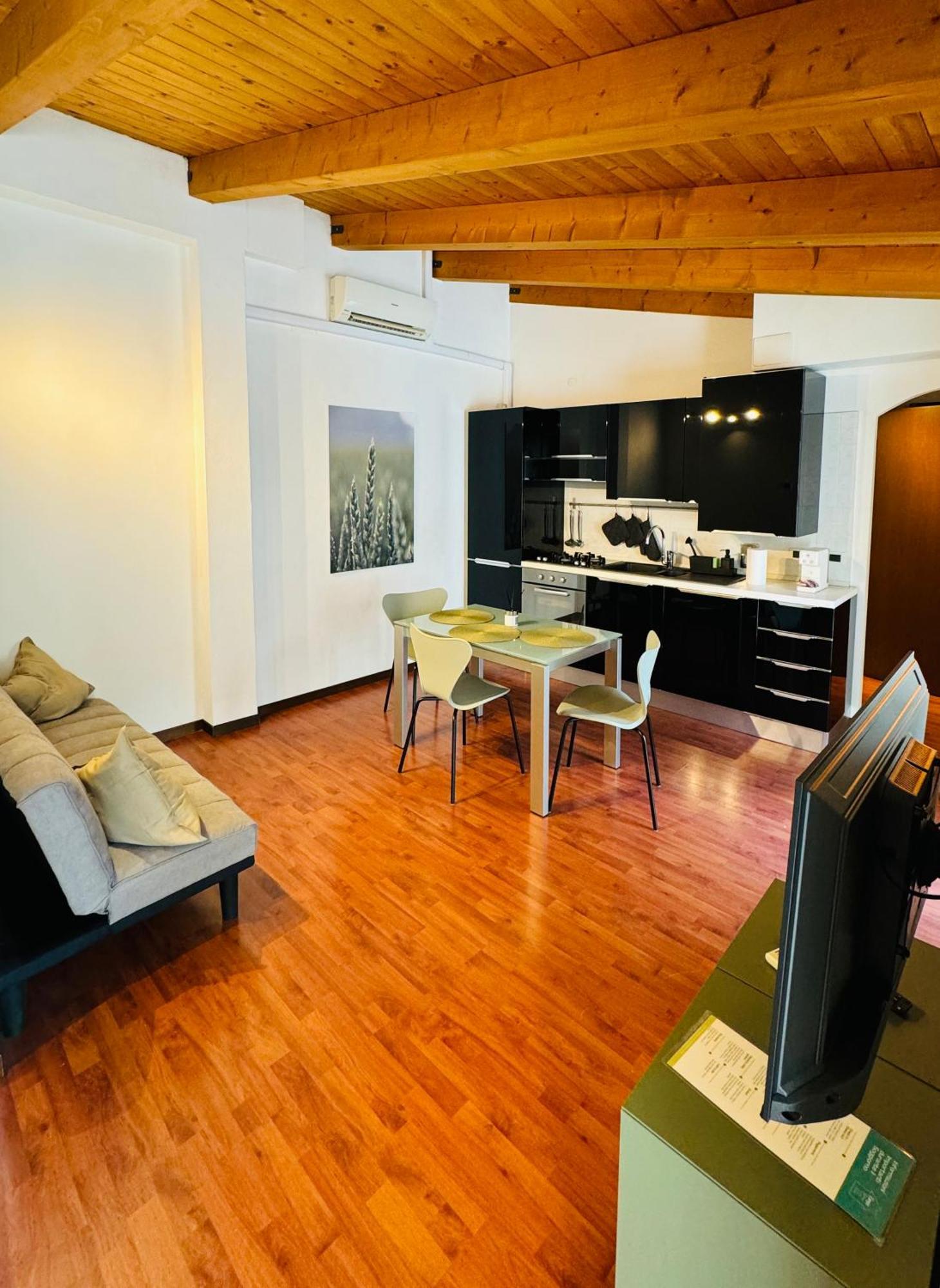 Crops City Stay Apartment 14 Triest Zewnętrze zdjęcie